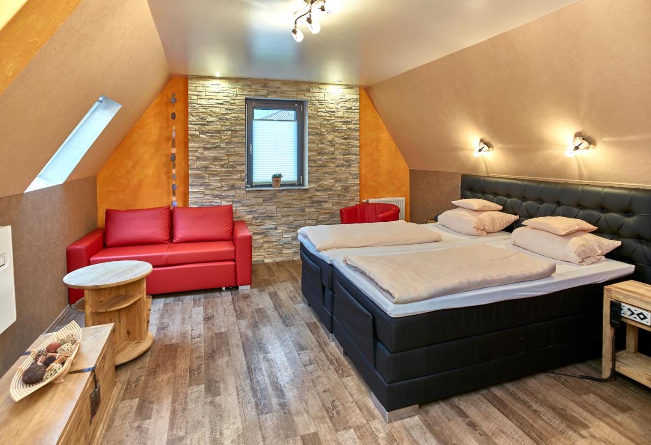 Hotel Naheschloesschen Bad Münster am Stein-Ebernburg Buitenkant foto
